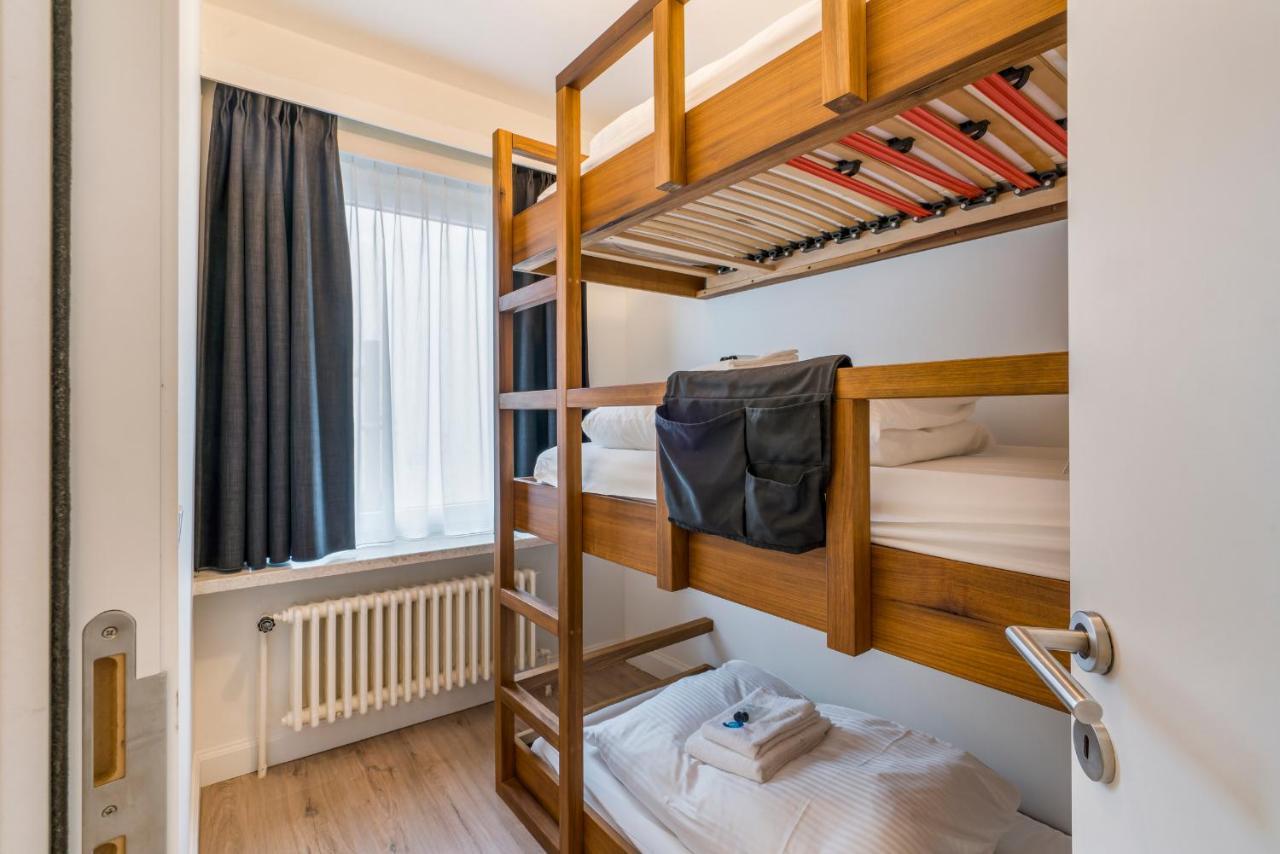 Apartment Retro Woning Te Centrum Oostende, 5min De Kust Ostend